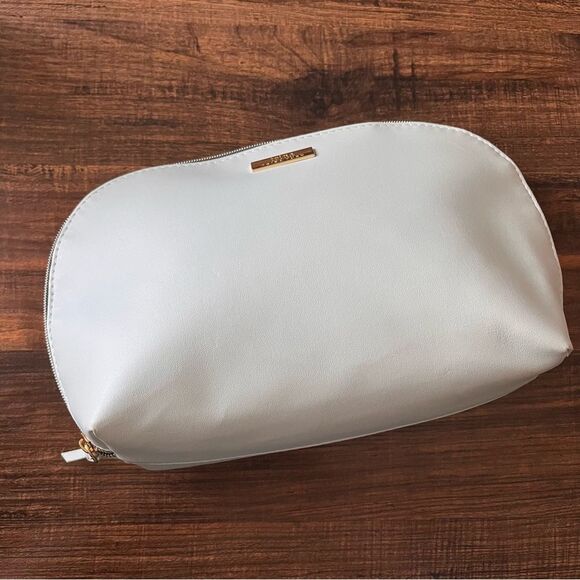 Trina Turk Light Blue Dome Cosmetic Make-Up Bag Case Pouch with Zip Top - Picture 1 of 12